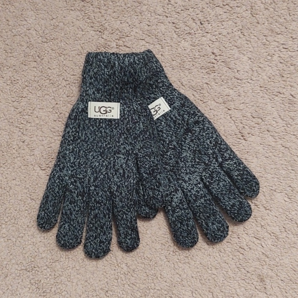 UGG Women's Black /Gray Knit Gloves